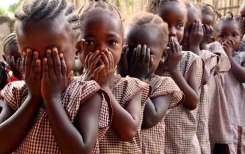 Fantastica notizia: in Nigeria è stata proibita l’infibulazione alle bambine